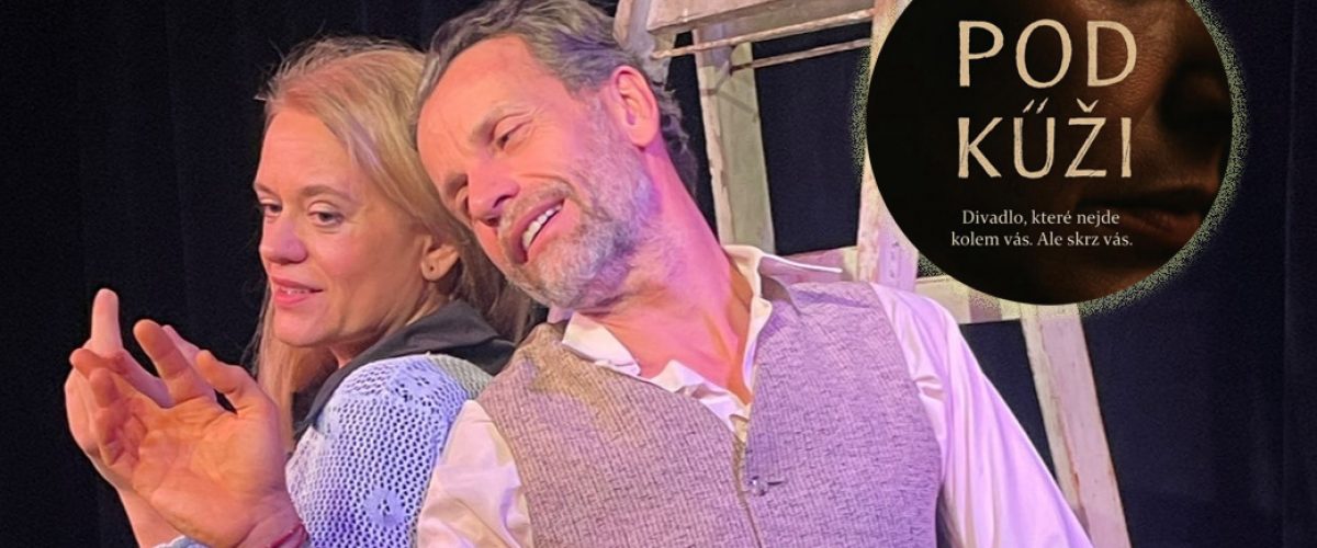 Paříž s logem def